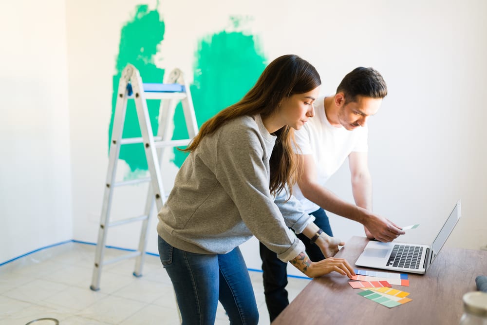 Keep Your Space Organized With These Decorating Tips